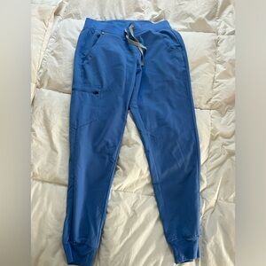 Figs jogger scrub pants. Size small